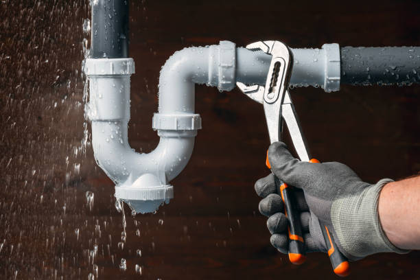 Professional Emergency Plumber technician working in Garrett, PA